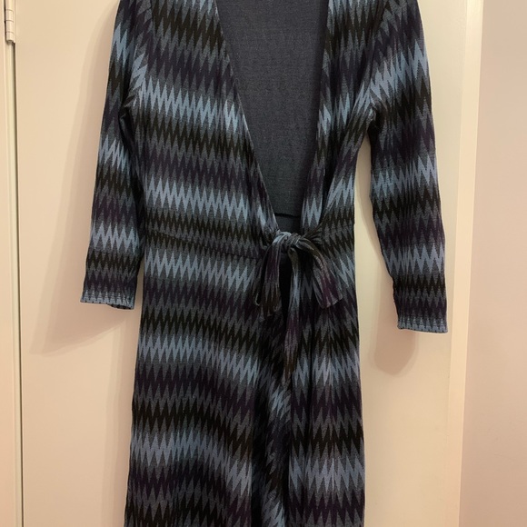 BCBG blue chevron knit Adele dress - Picture 2 of 3